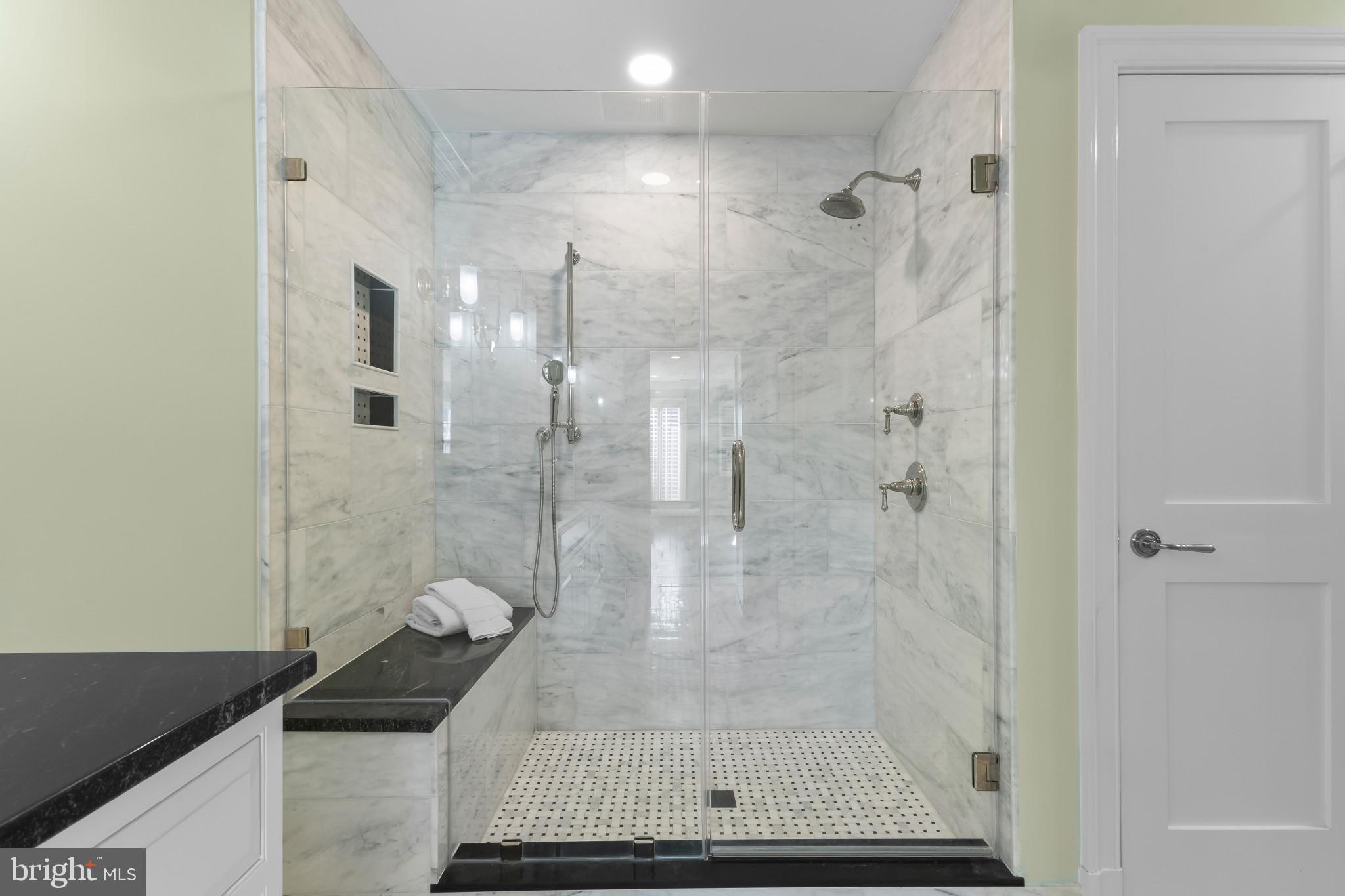 HARBORSIDE - Residential