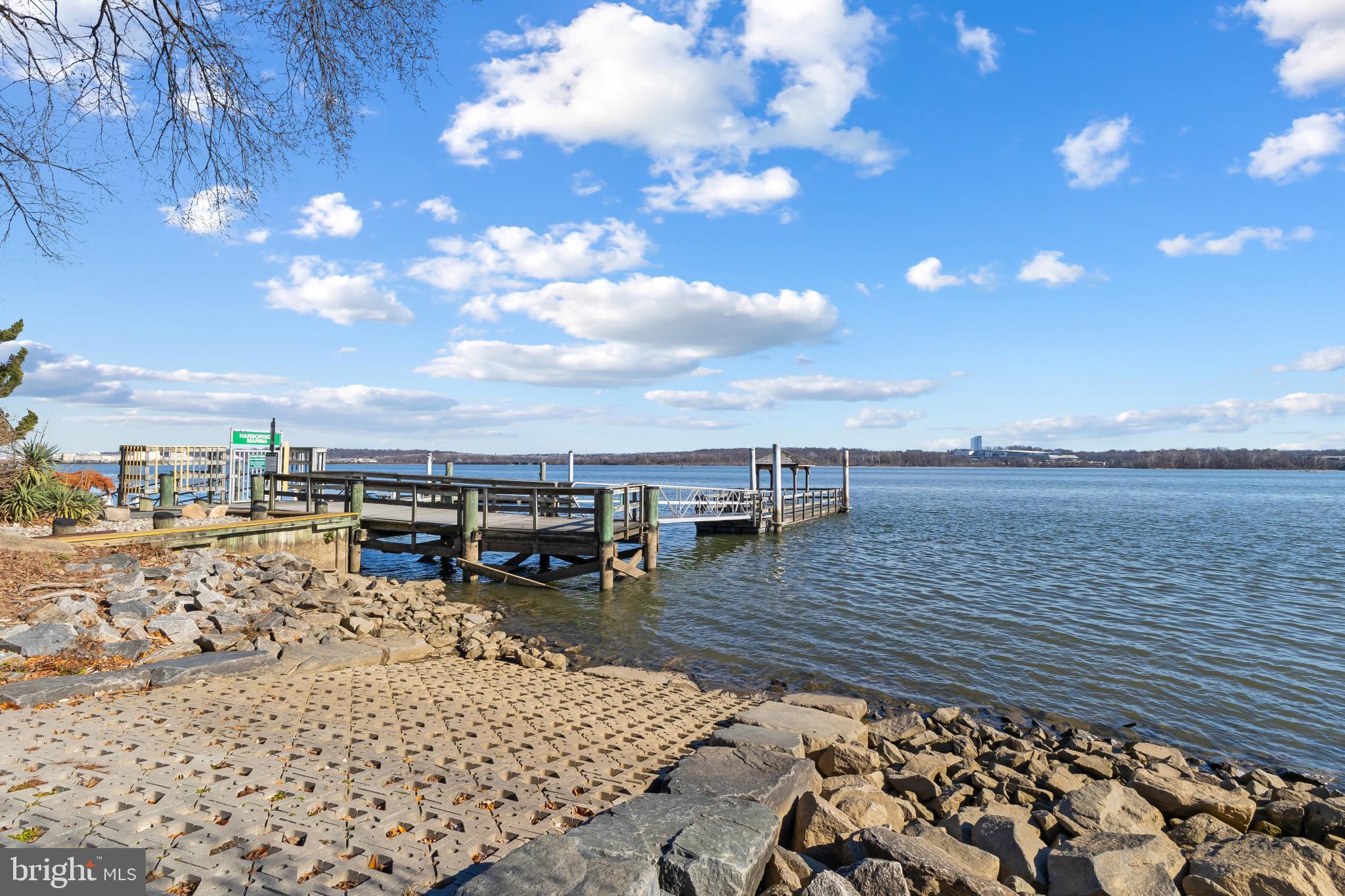 HARBORSIDE - Residential