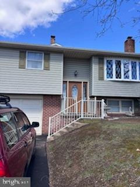 Photo of 2106 Hope Drive, RED LION, PA 17356 (MLS # PAYK2102188)