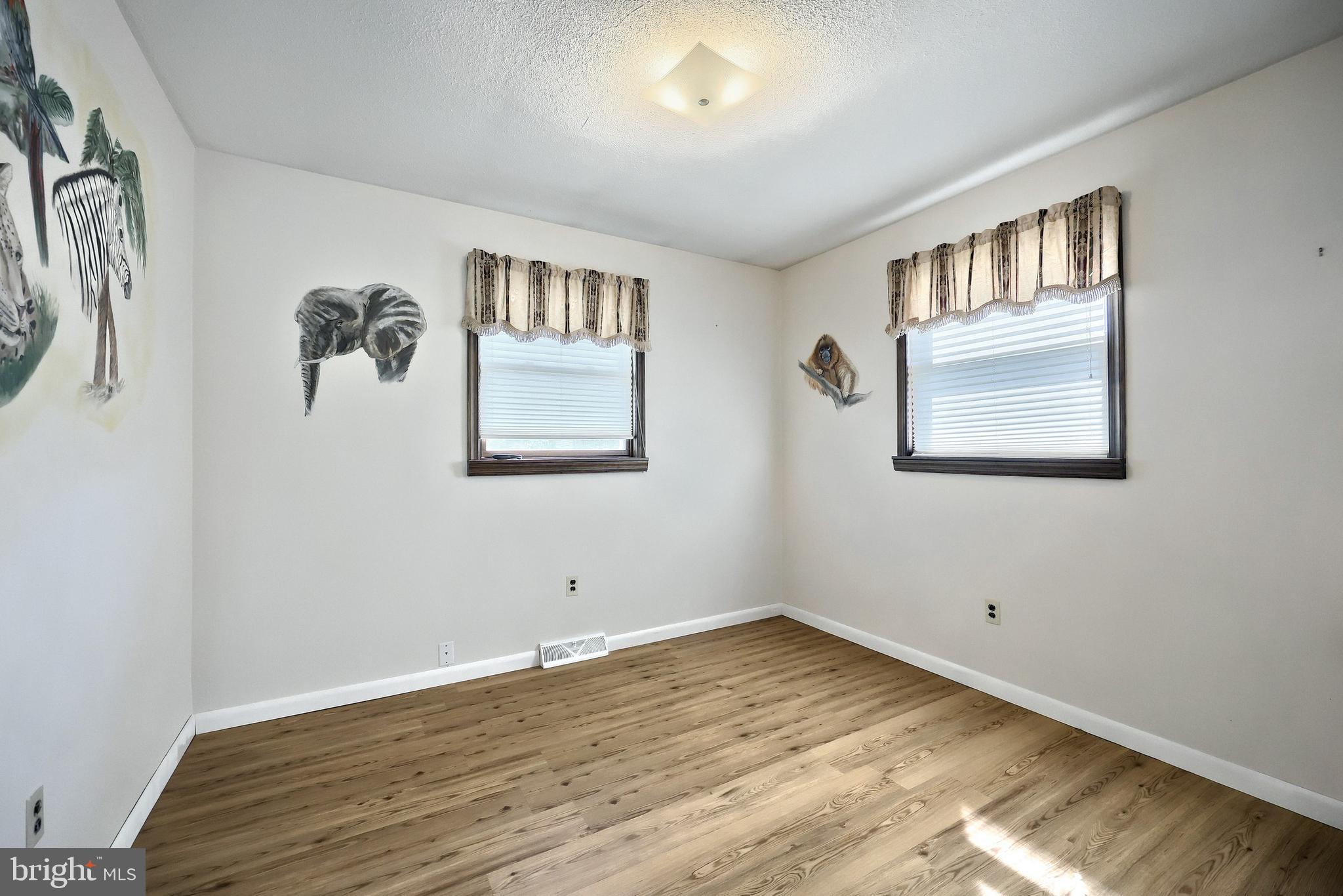 KENDALE EAST - Residential