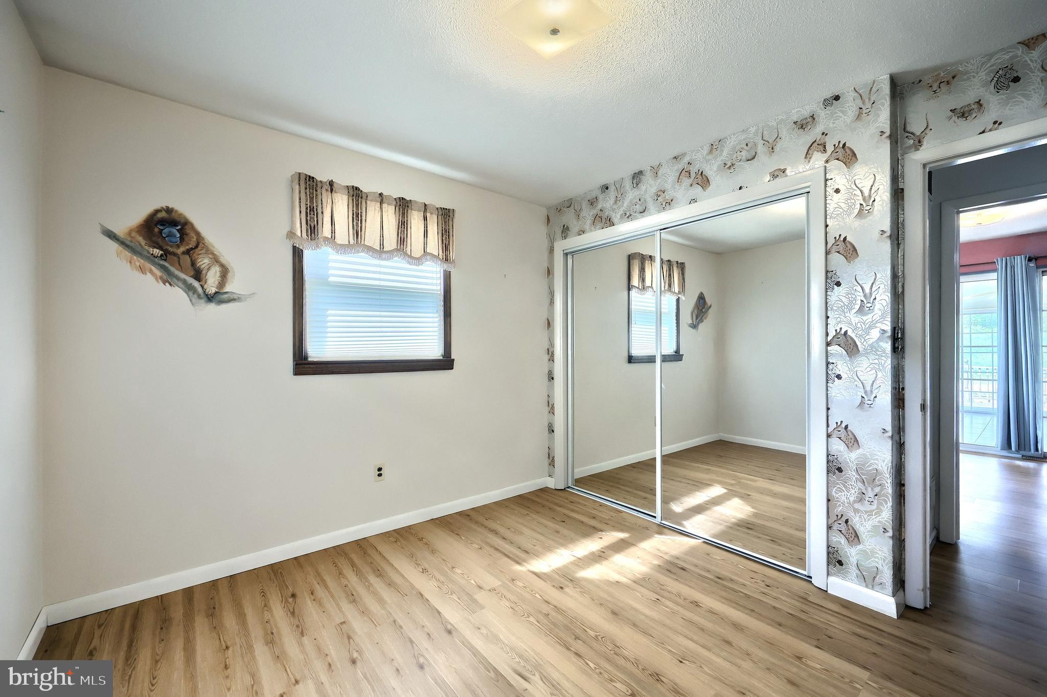 KENDALE EAST - Residential