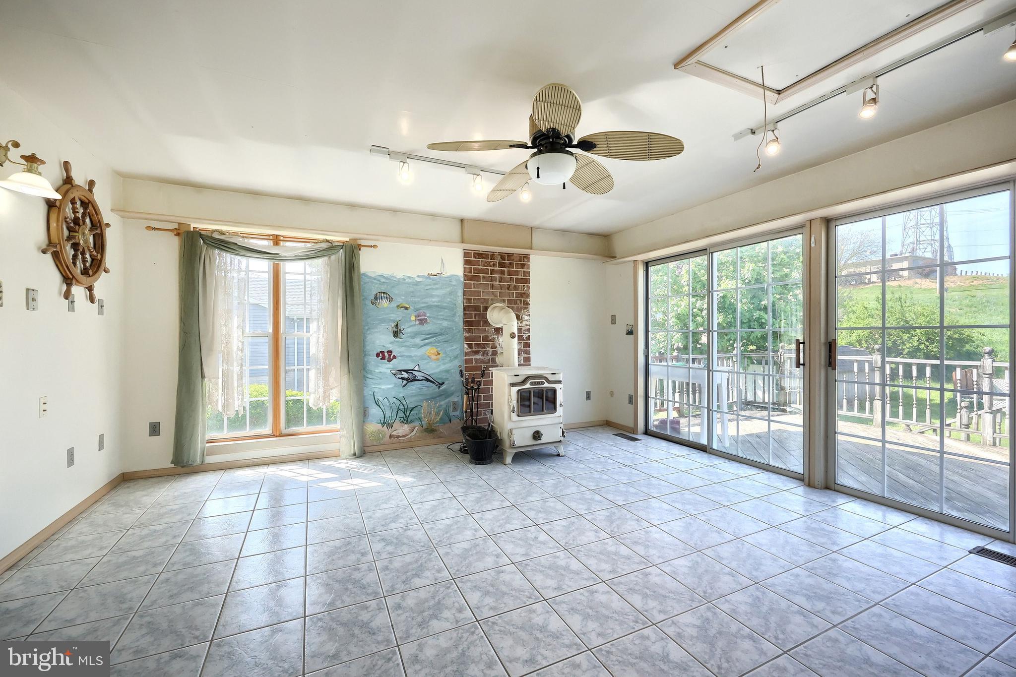 KENDALE EAST - Residential