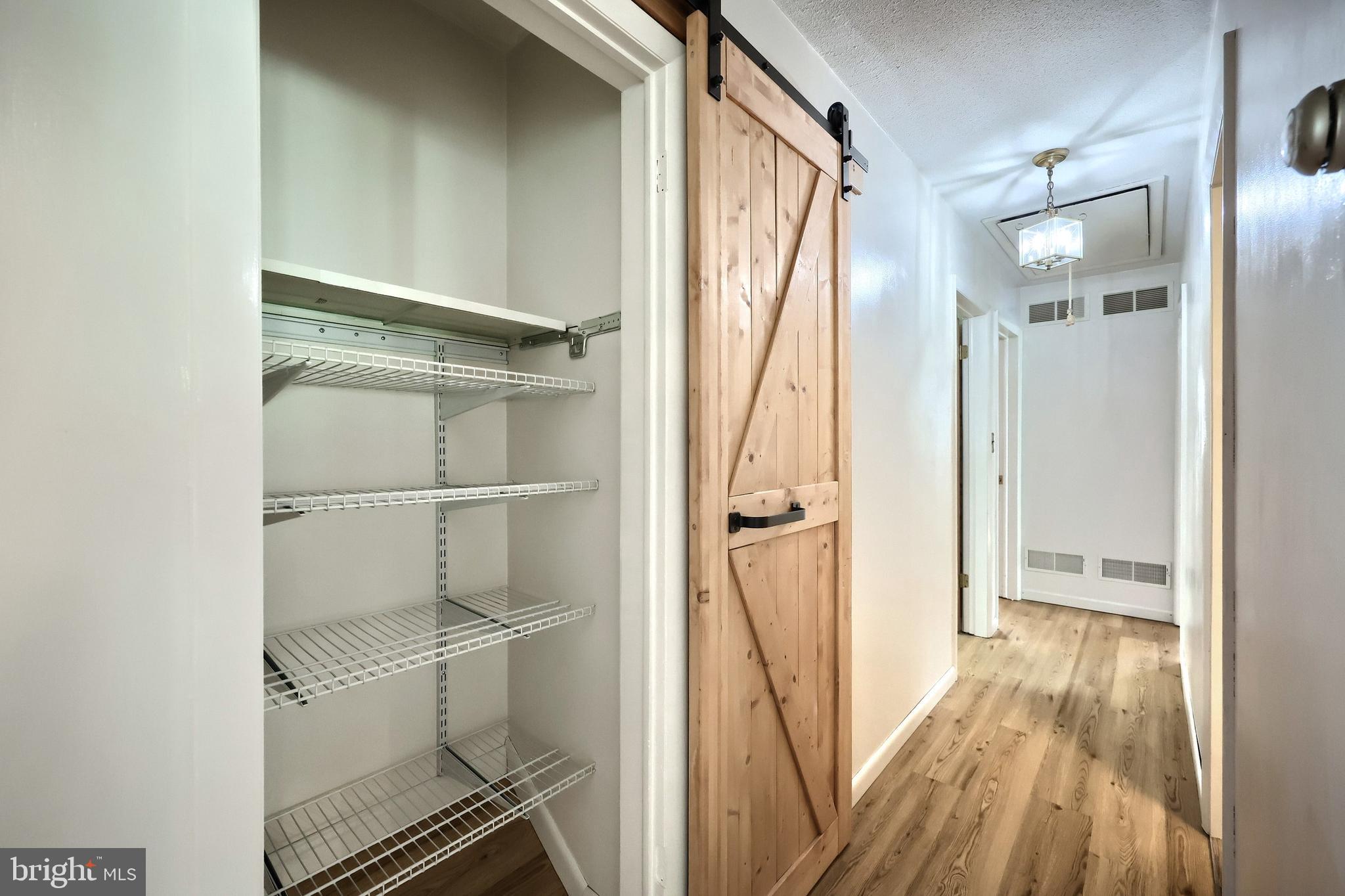 KENDALE EAST - Residential
