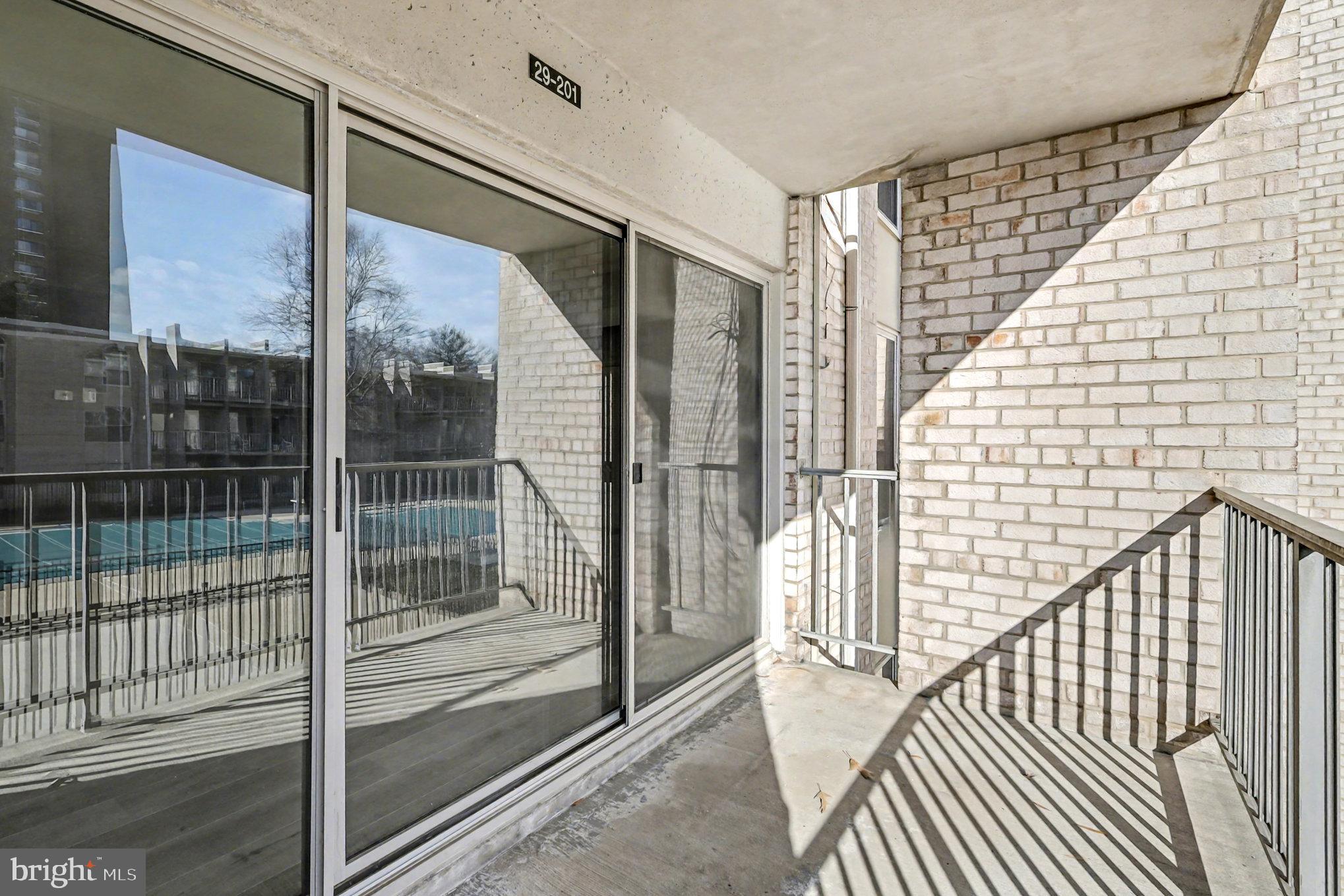 CANTERBURY SQUARE - Residential