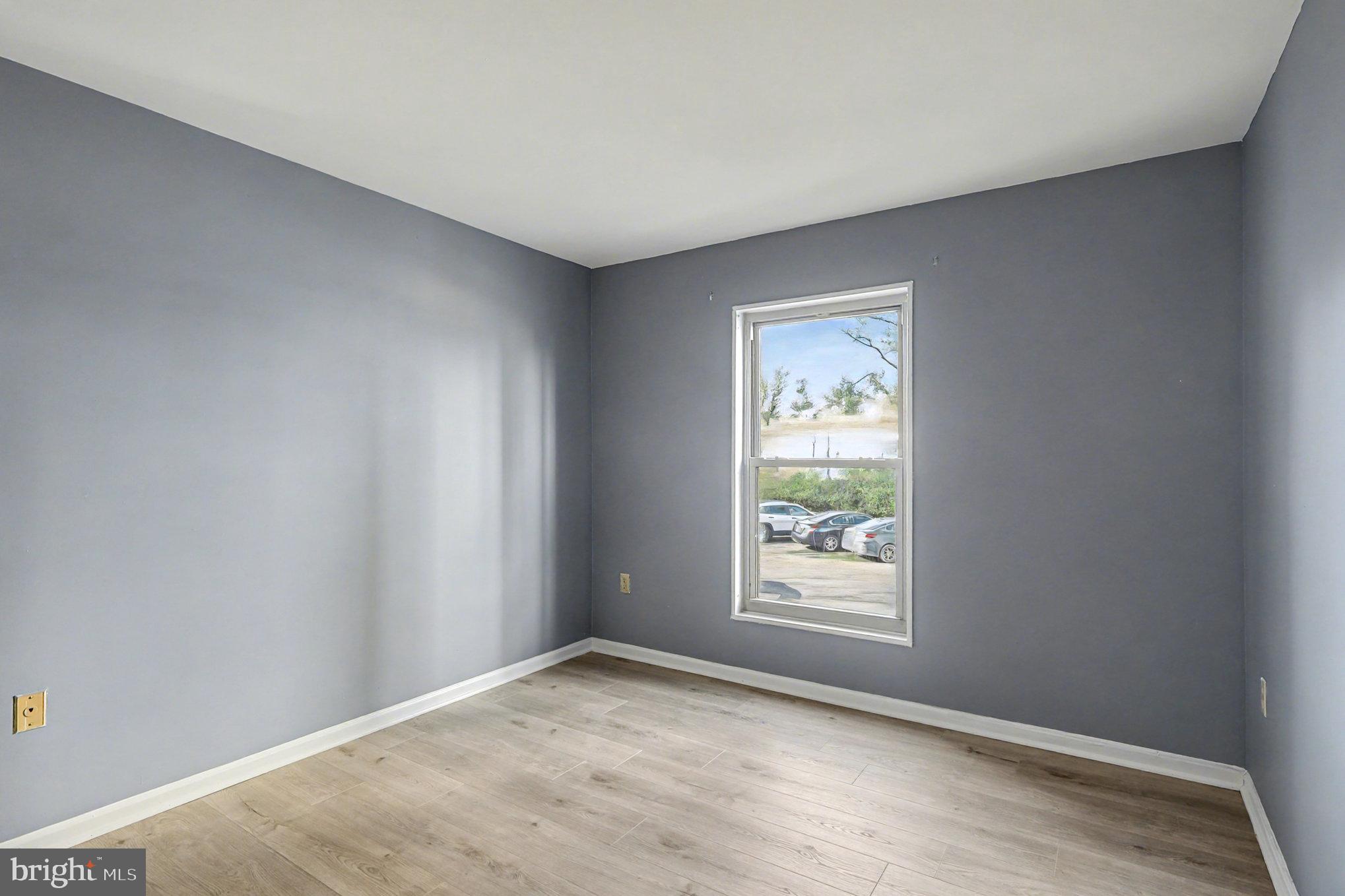 CANTERBURY SQUARE - Residential