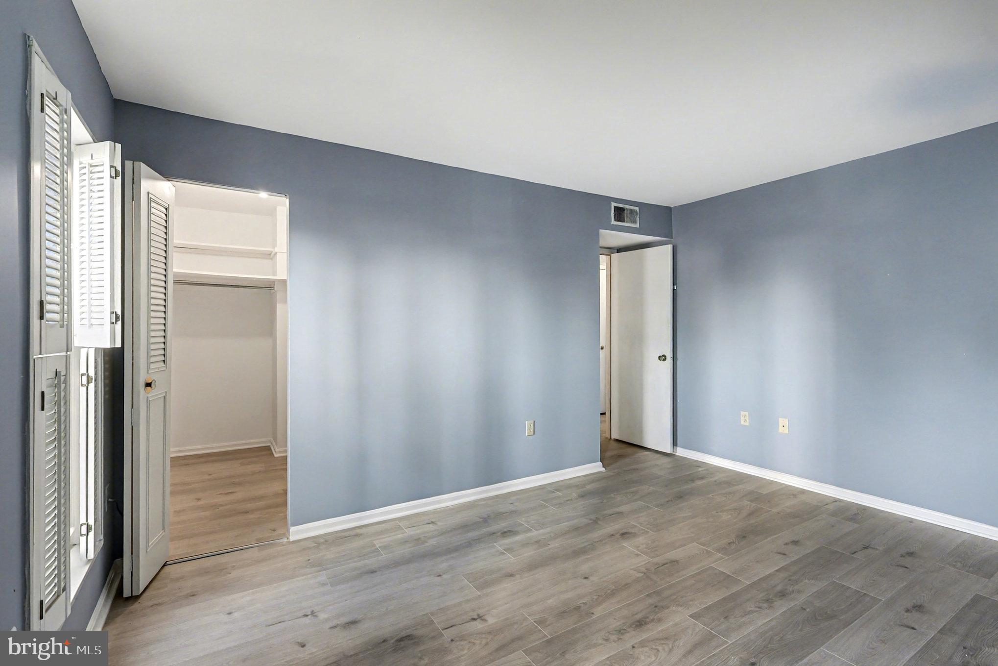 CANTERBURY SQUARE - Residential