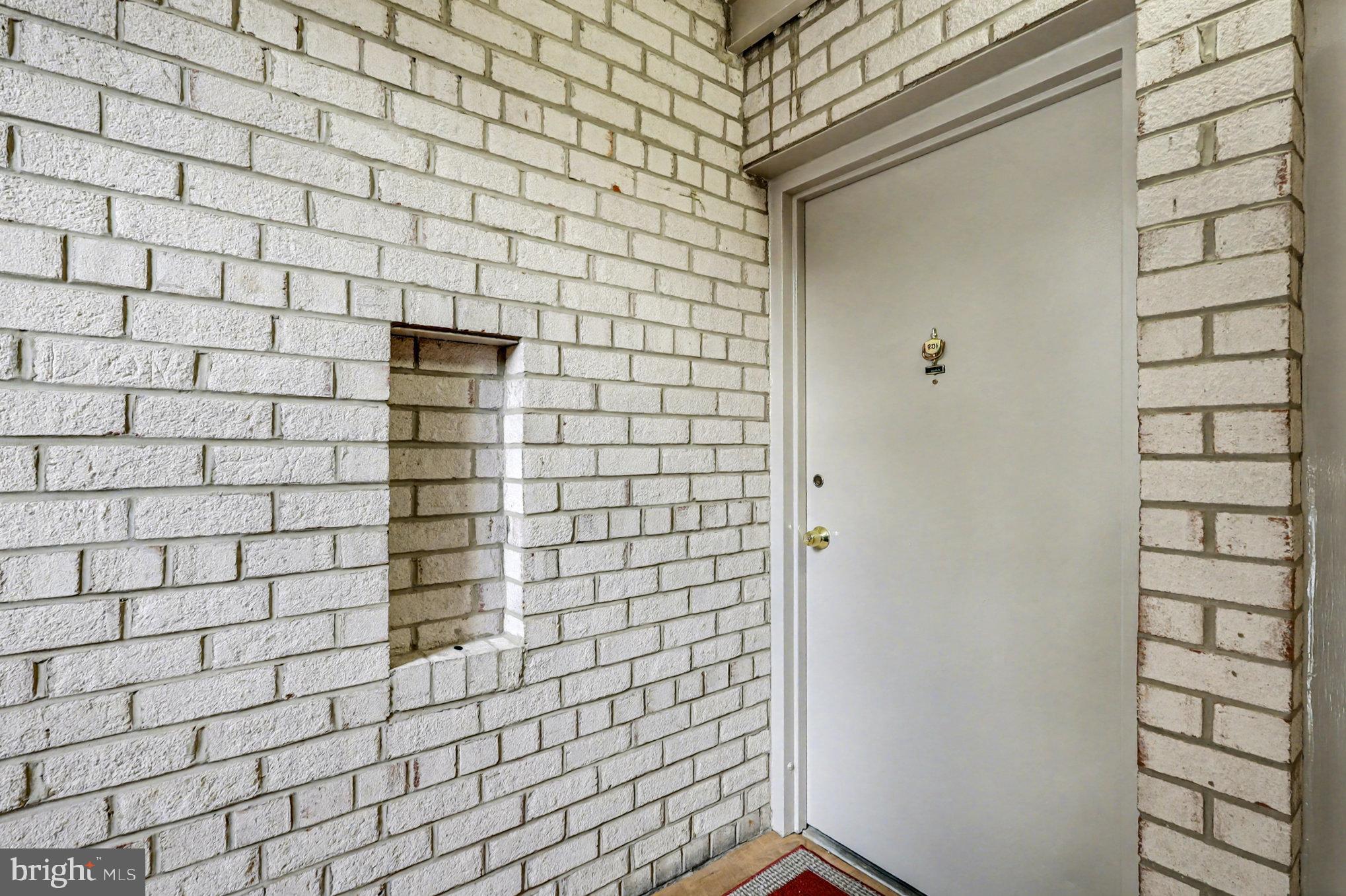 CANTERBURY SQUARE - Residential