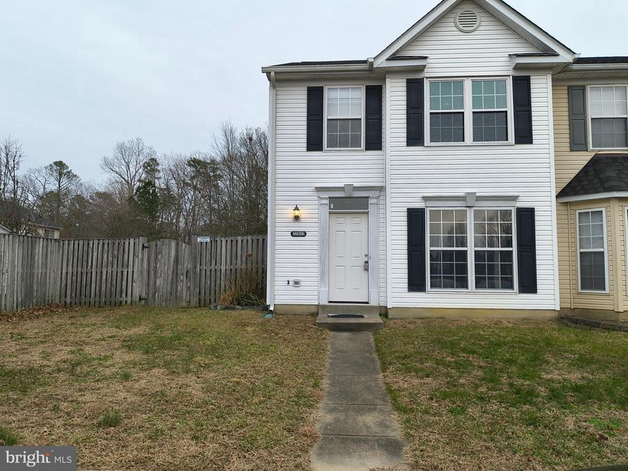 End unit townhouse. It is convenient to shopping and NAS Patuxent River. 2 marked parking spaces. Fenced backyard. Shows well. Pets on a case by case. No cats owner is allergic. Pet deposit $250 per pet.