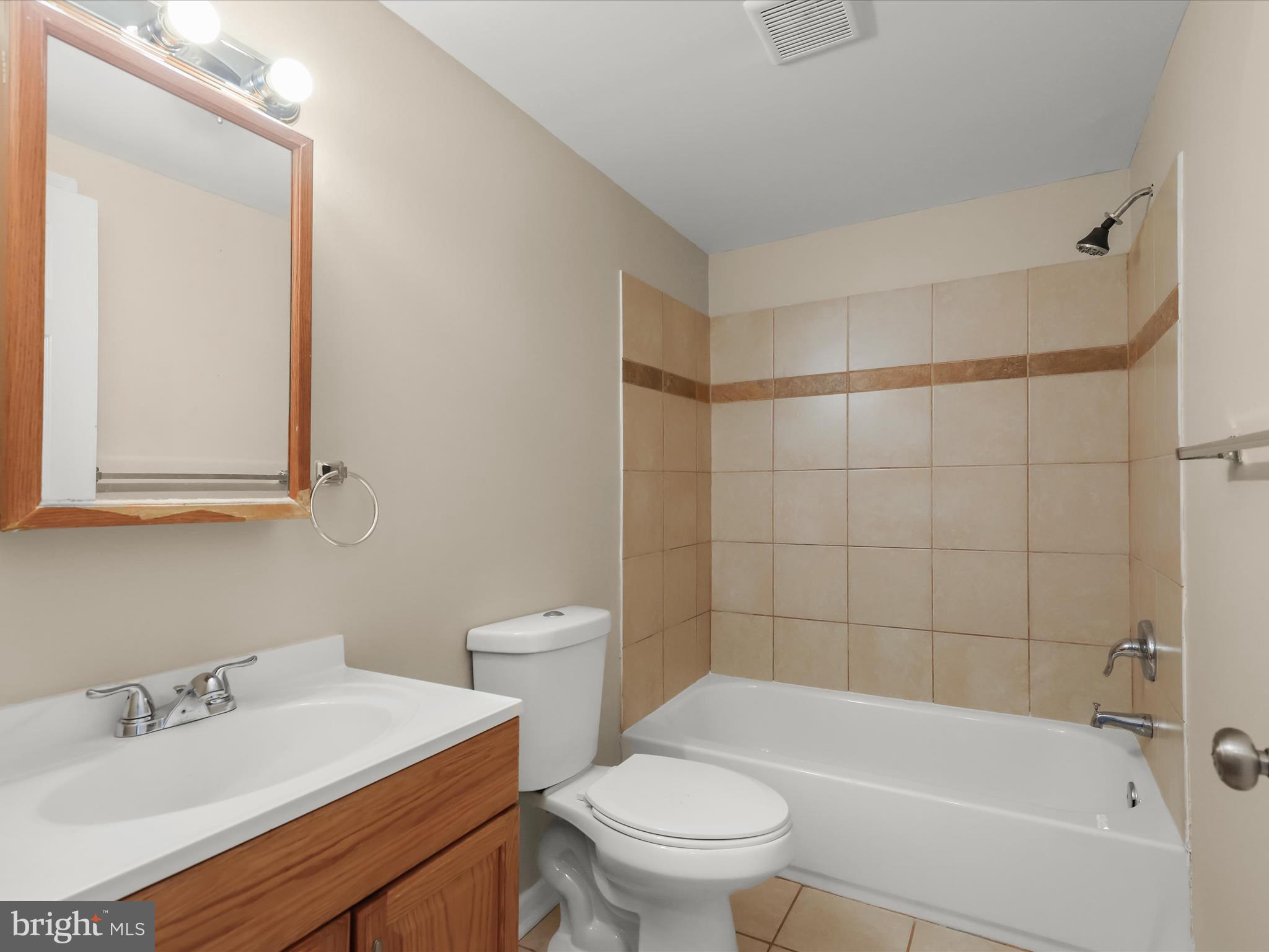 HOPKINS - Residential Lease