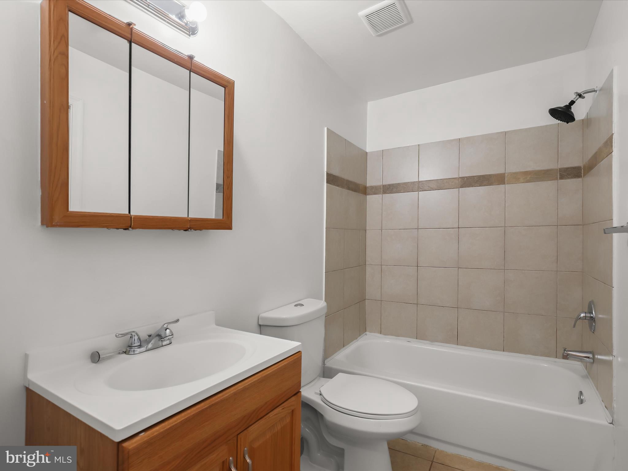 HOPKINS - Residential Lease