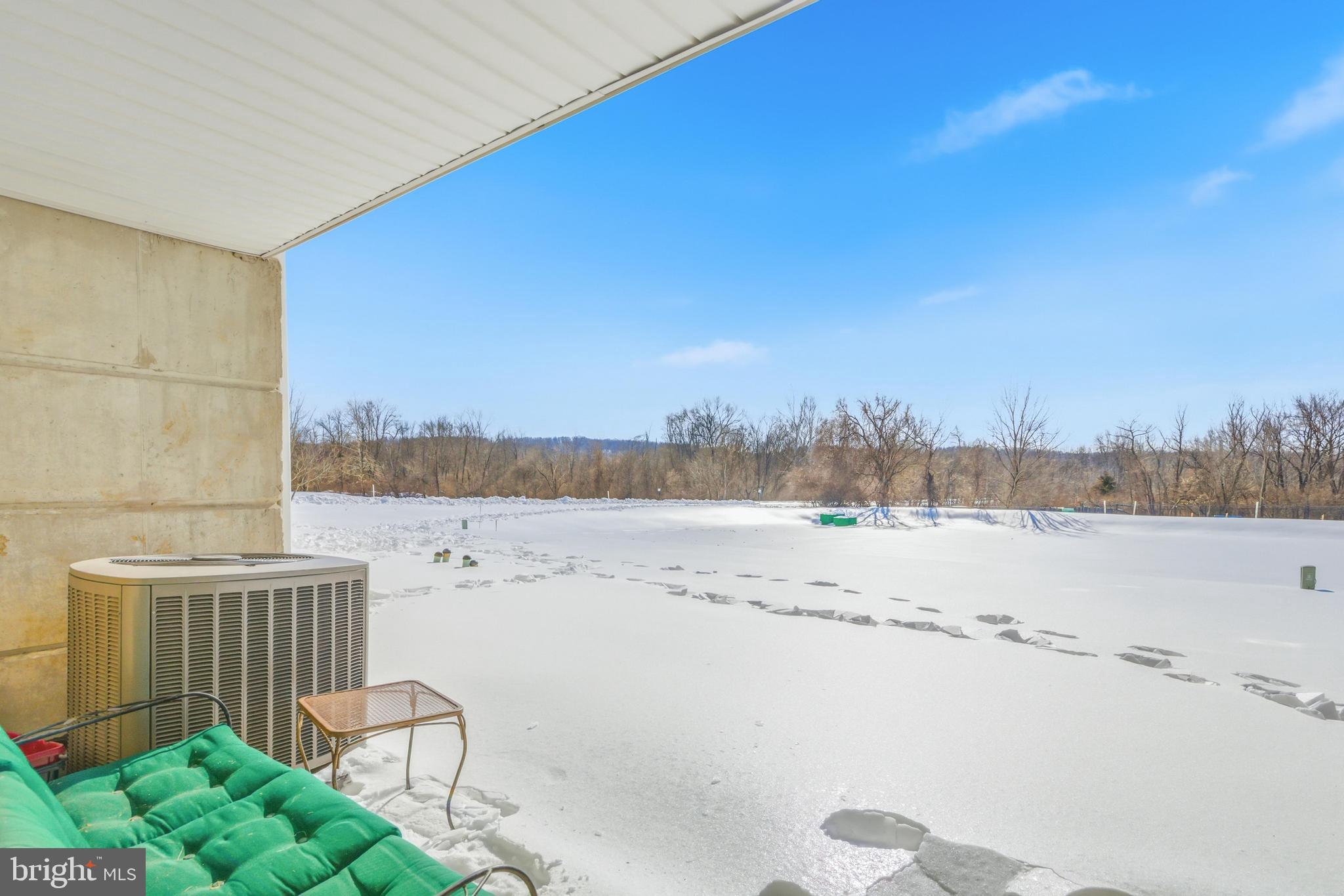 BEAVER RUN KNOLL - Residential