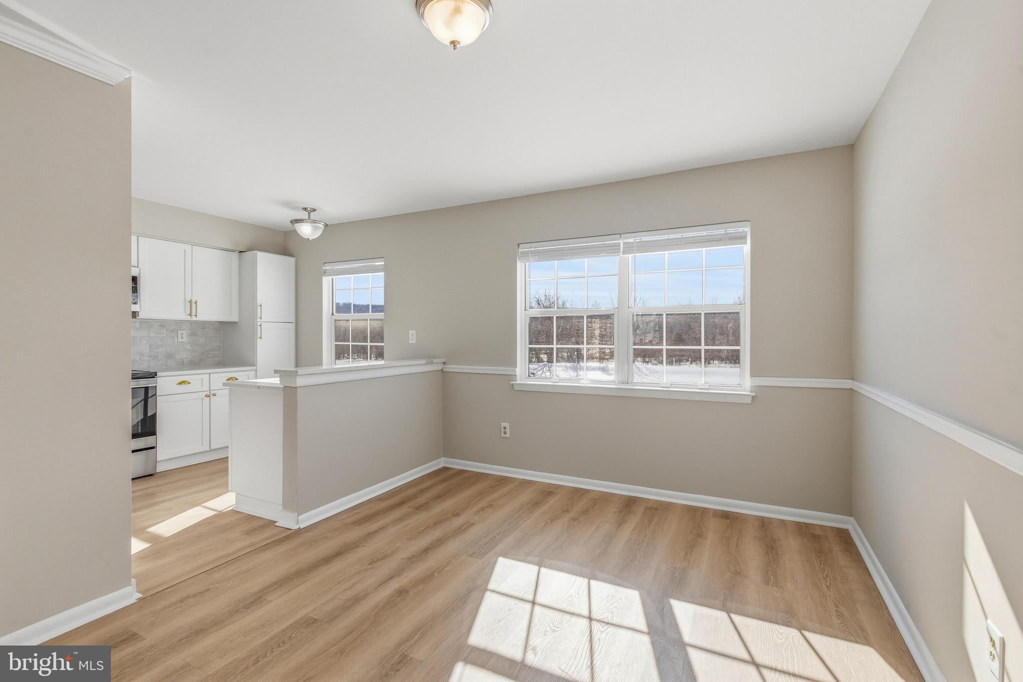 BEAVER RUN KNOLL - Residential