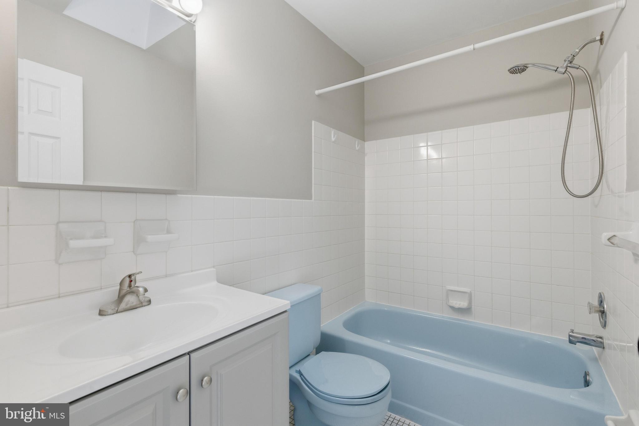 BEAVER RUN KNOLL - Residential