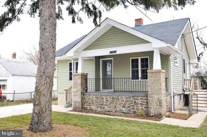 SHOWINGS WILL START SUNDAY, MARCH 21, 2021- (((Showing schedule Mon-Fri 12pm-6pm / Sat-Sun 12pm- 6pm))). You don't have to look no more, Welcome home! Minutes away from downtown DC. Beautiful 4 bedroom (optional master bedroom on the lower level) 2 full baths, fully finished basement, upgrade countertop, stainless steel appliances; huge fully fenced backyard; exterior security cameras included;  Owner will be upgrading the kitchen floor. MUST SEE!!! ((( Property is occupied)))