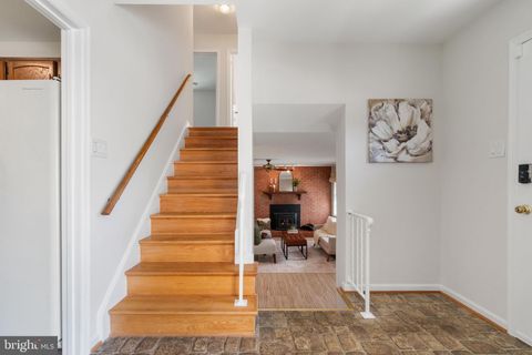 Tiny photo for 5716 Glamis Drive, ALEXANDRIA, VA 22315 (MLS # VAFX2306580)