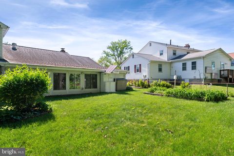 Tiny photo for 5716 Glamis Drive, ALEXANDRIA, VA 22315 (MLS # VAFX2306580)