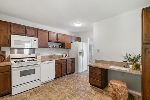 Tiny photo for 5716 Glamis Drive, ALEXANDRIA, VA 22315 (MLS # VAFX2306580)