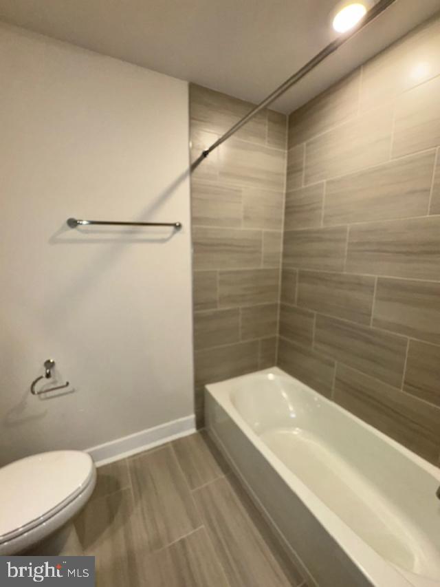 LOCHIEL FARM - Residential Lease