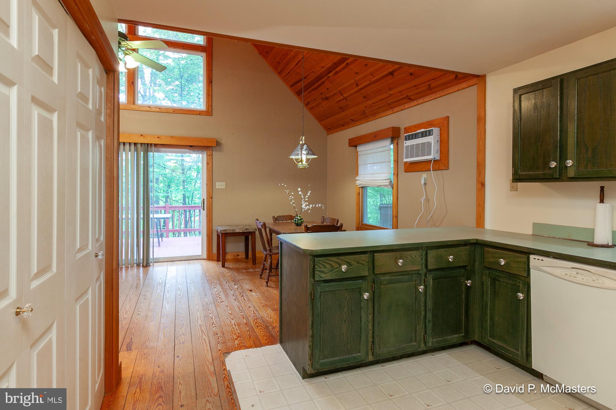 POPLAR SPRINGS - Residential