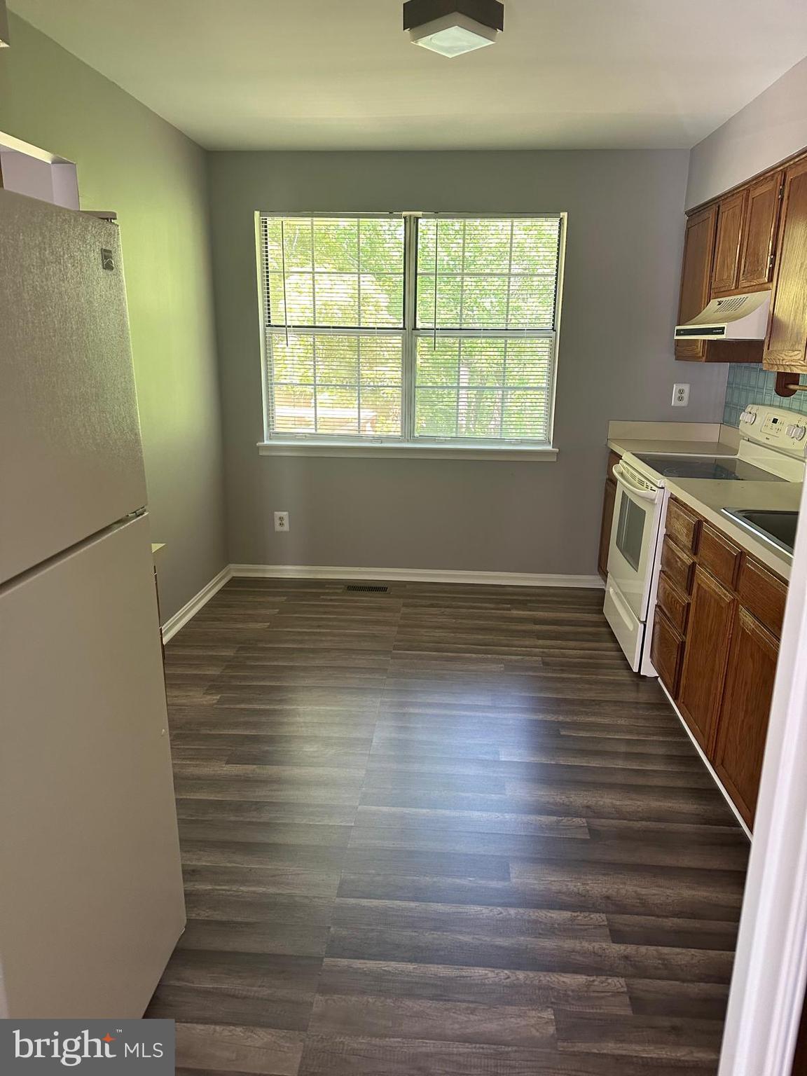 FOXMOOR - Residential Lease