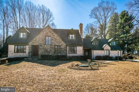 1317 Patuxent Drive, Ashton, MD MLS: MDMC2167286