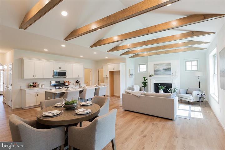 604 GREENBRIAR PATH