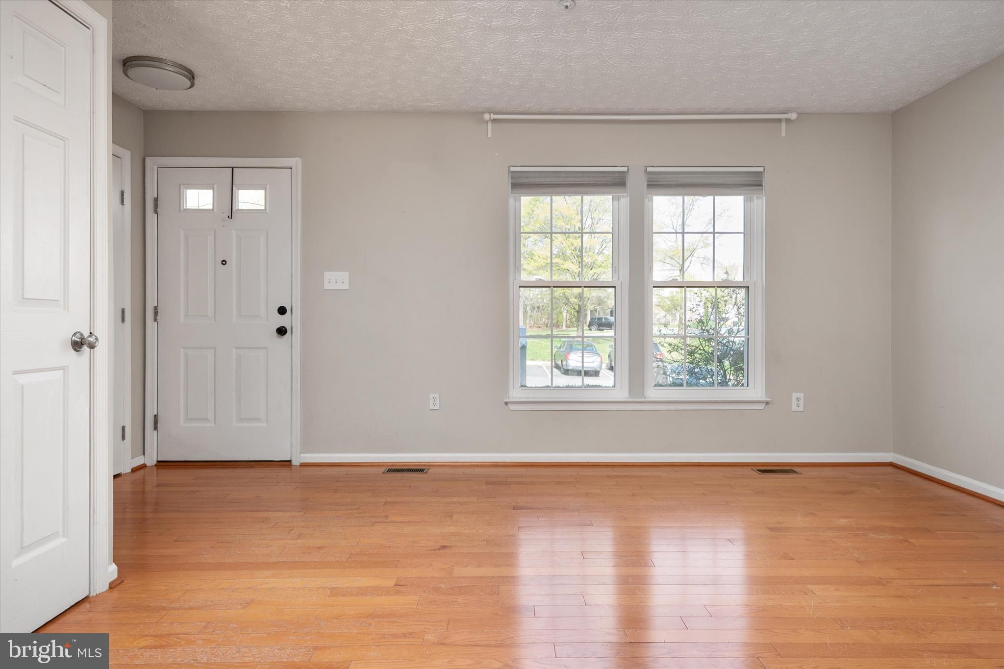 2636 SUMMER BREEZE COURT