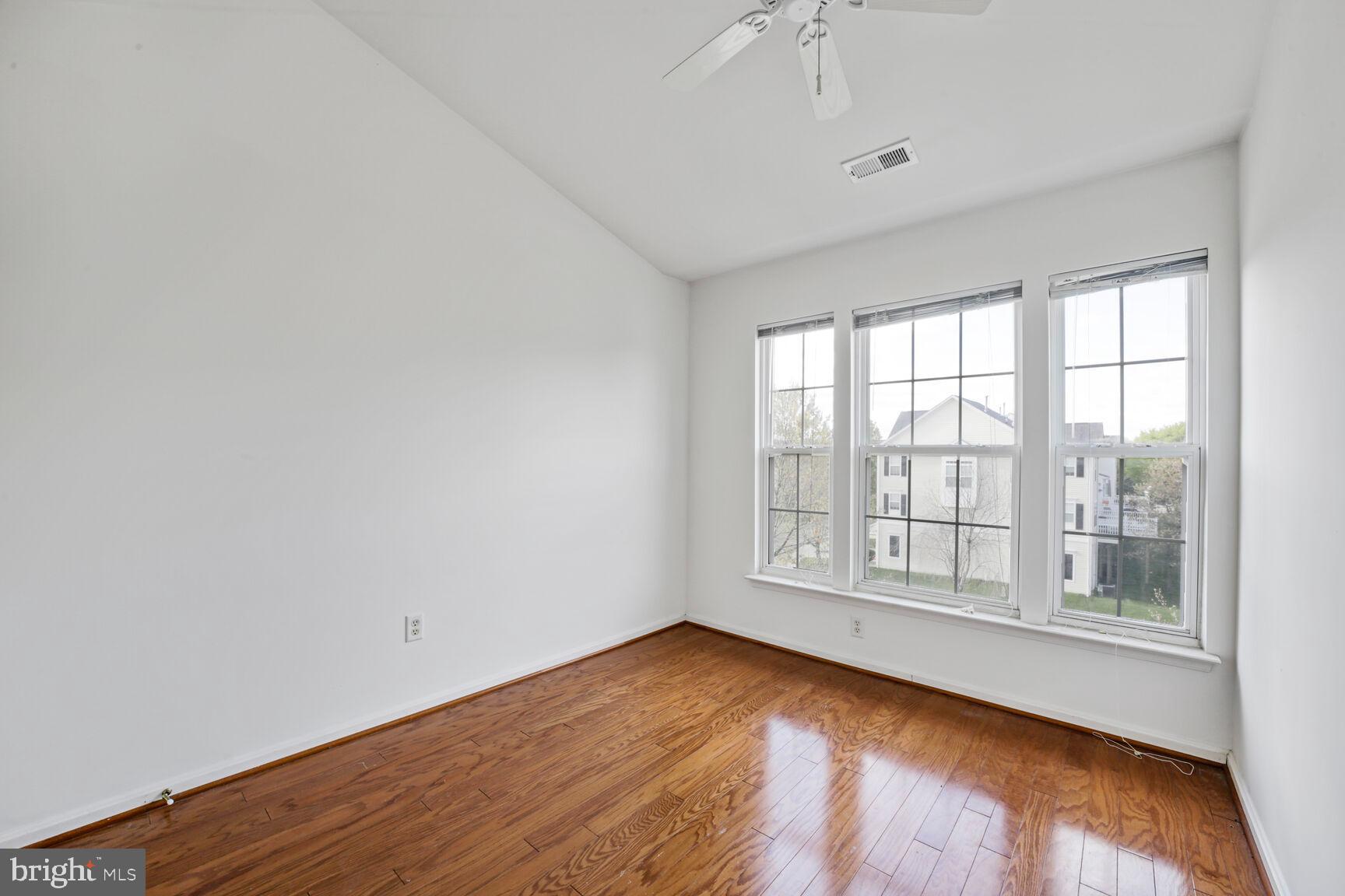 EMERSON - Residential