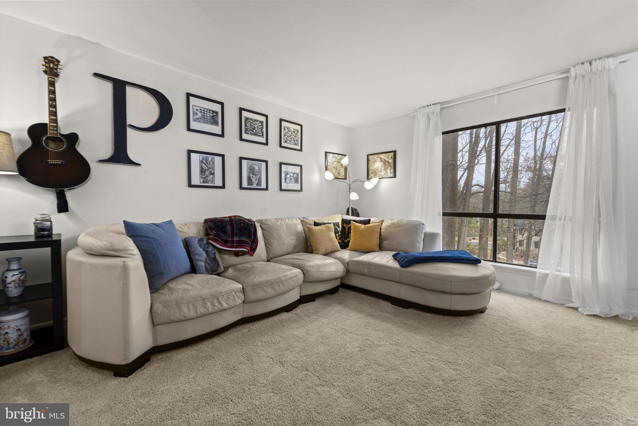 REDLAND STATION TH - Residential