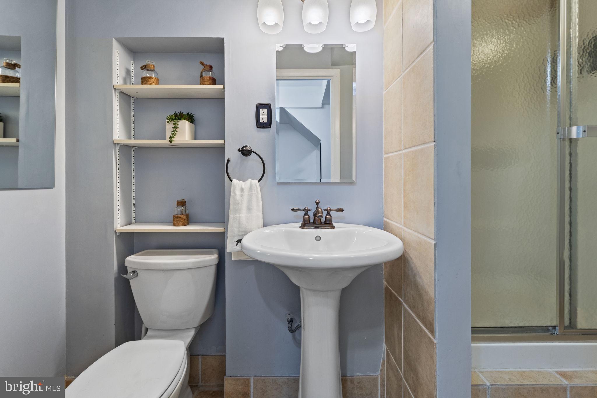 REDLAND STATION TH - Residential