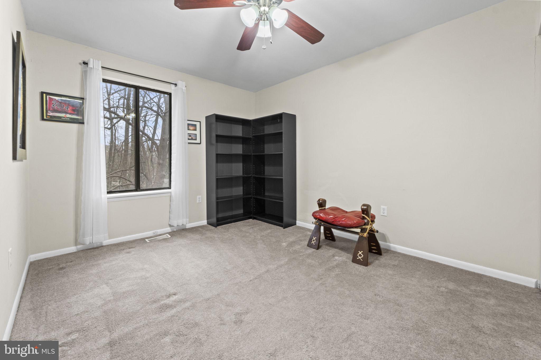 REDLAND STATION TH - Residential