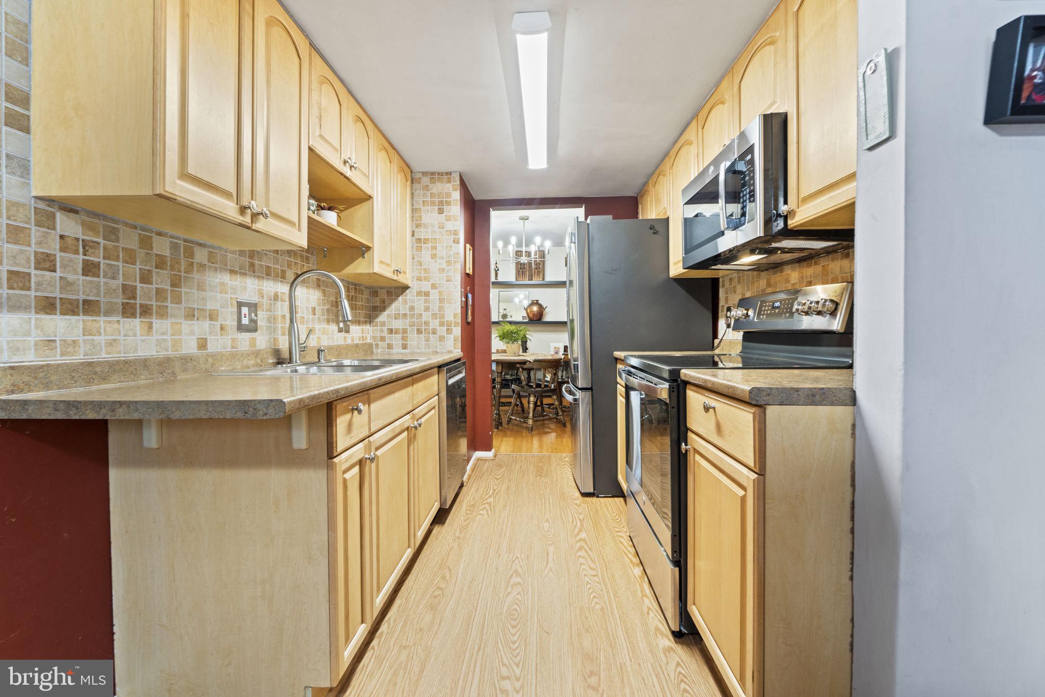 REDLAND STATION TH - Residential