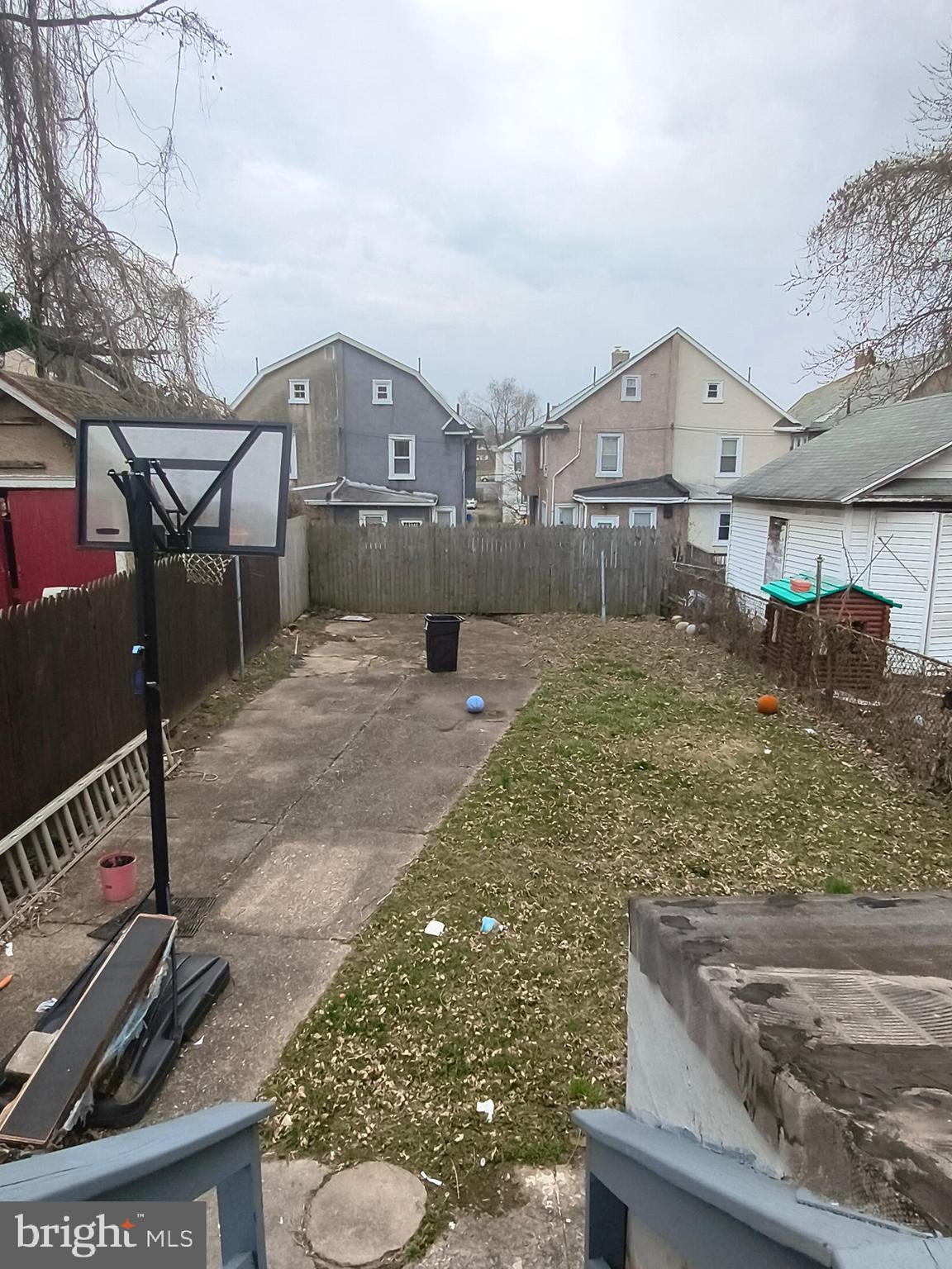 YEADON - Residential