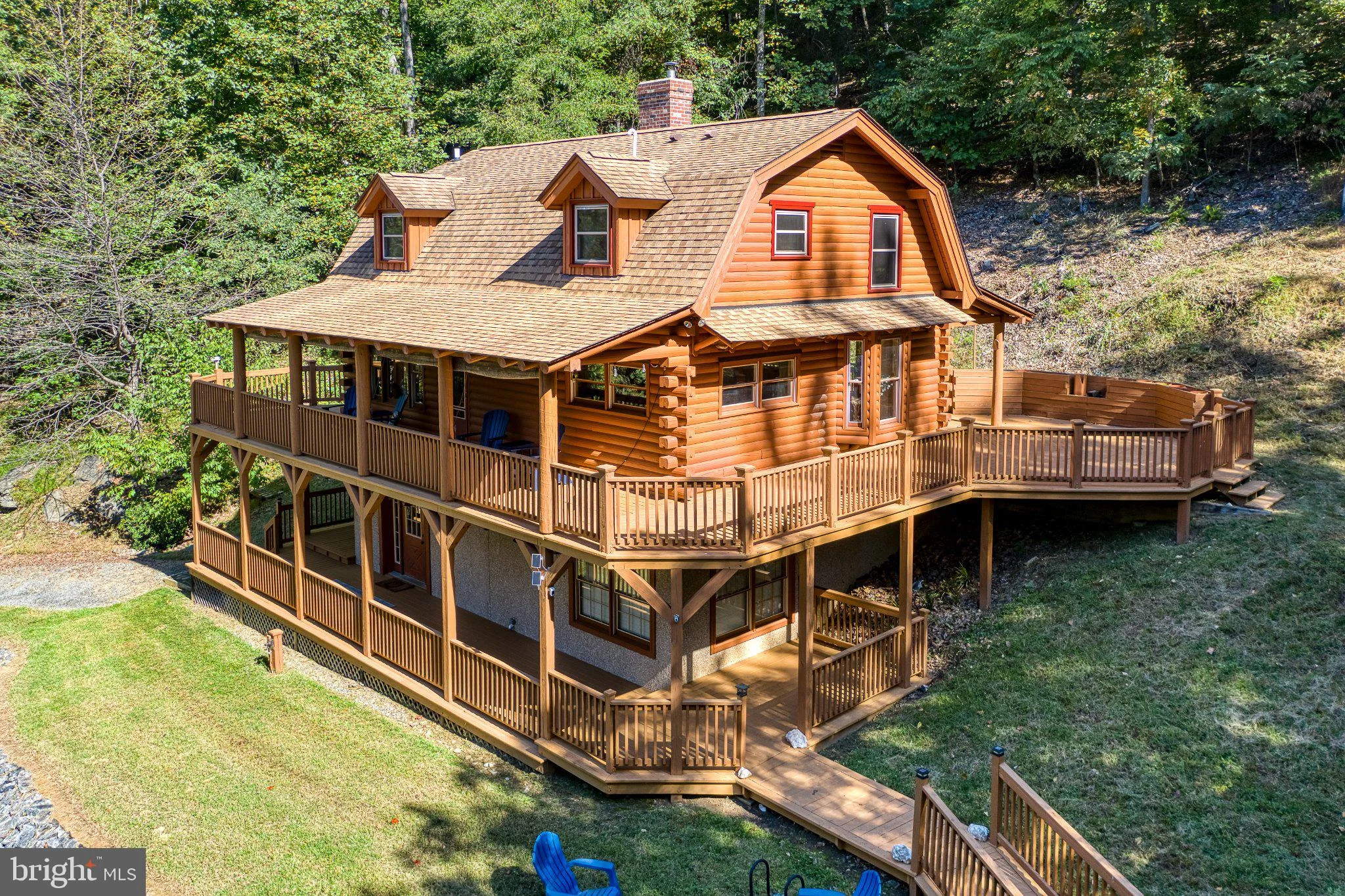 1048 Courtney Hollow Lane