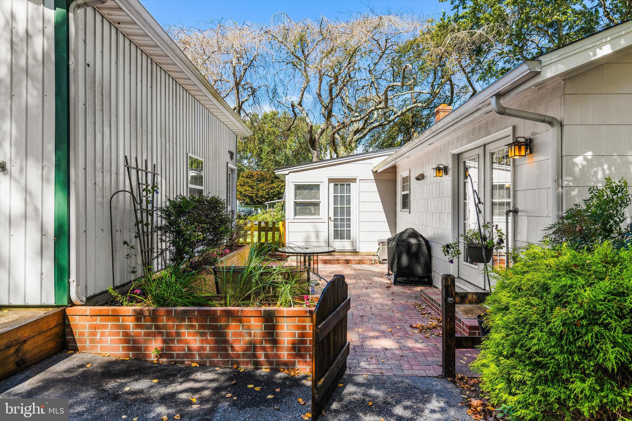 FRANKLIN KNOLL - Residential