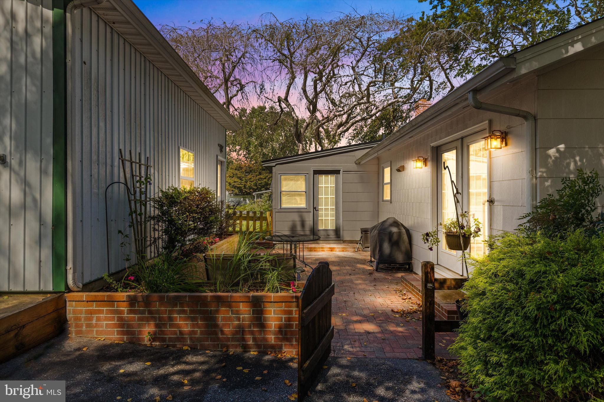 FRANKLIN KNOLL - Residential