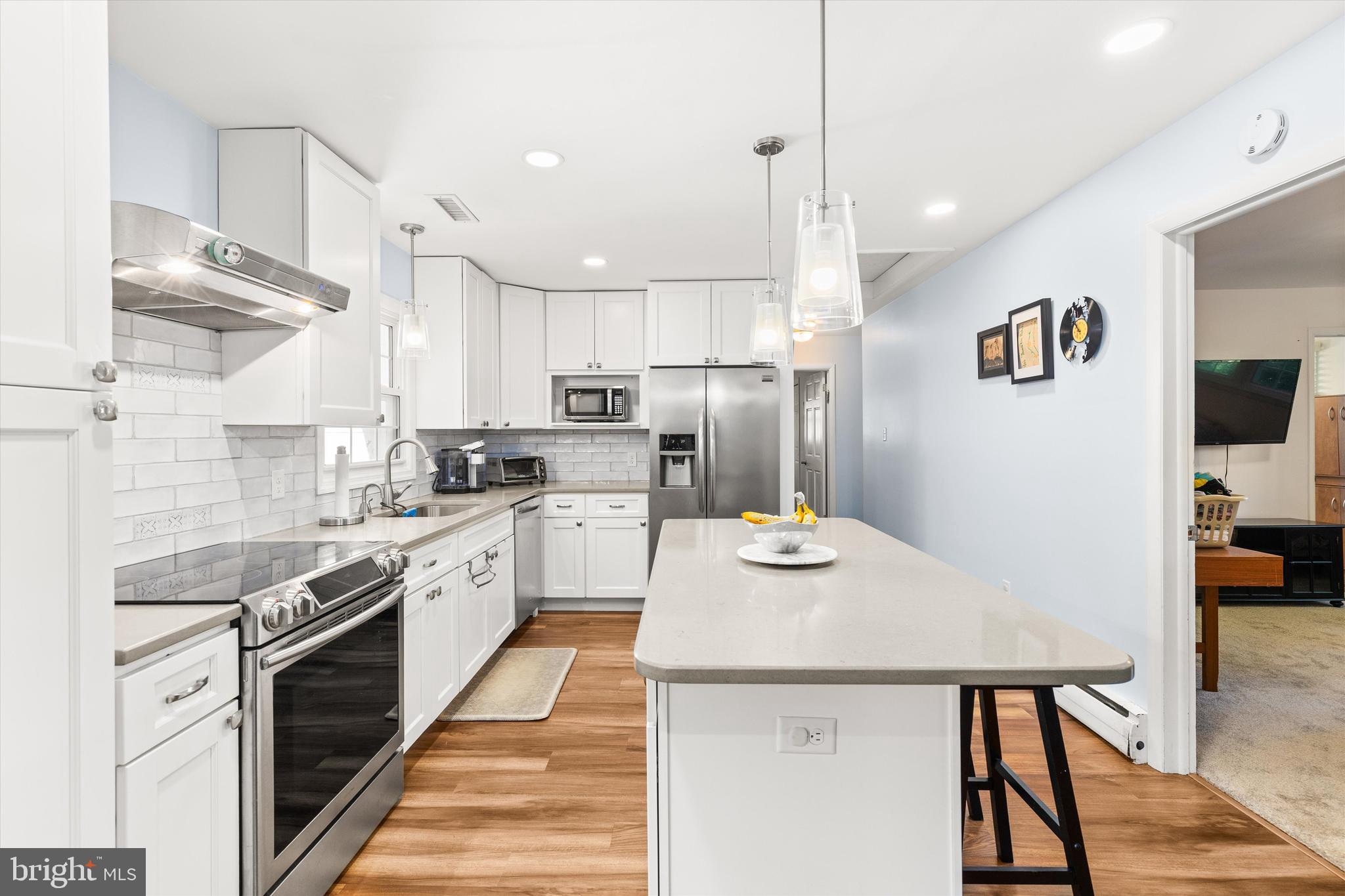 FRANKLIN KNOLL - Residential