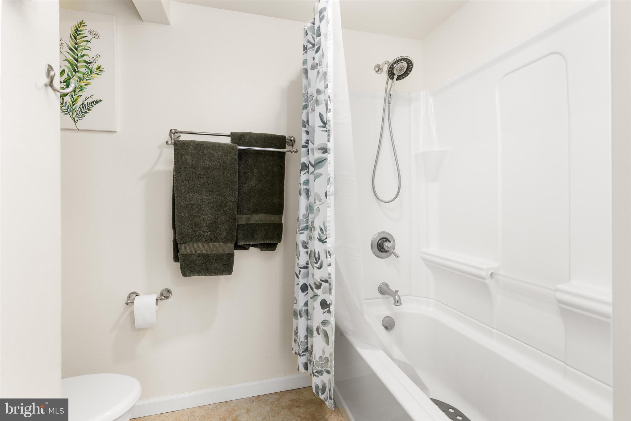 FRANKLIN KNOLL - Residential