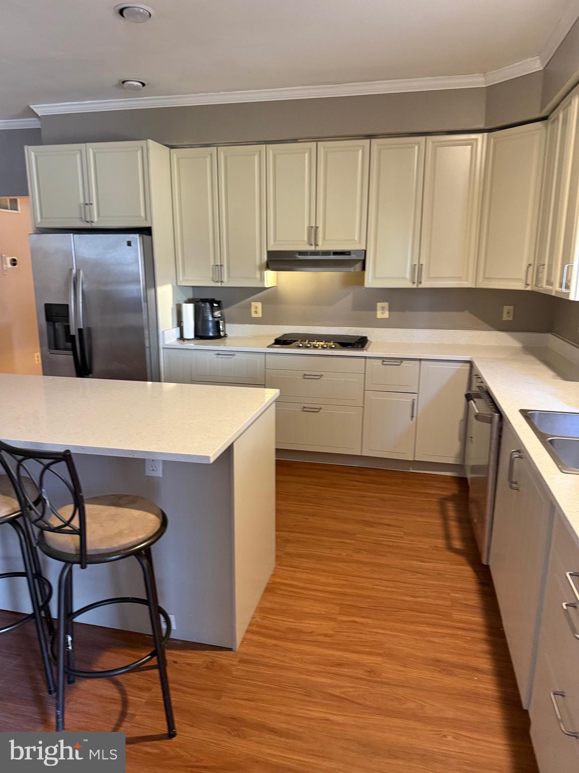 QUINCE ORCHARD KNOLLS - Residential