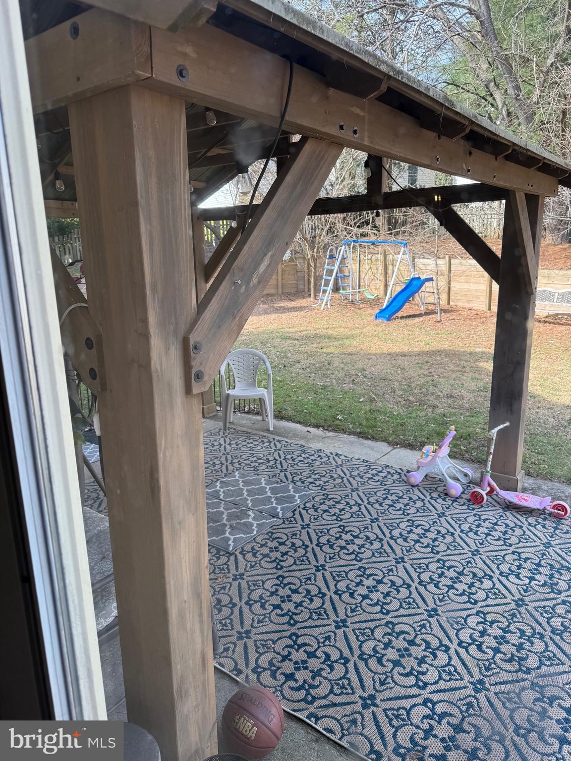 QUINCE ORCHARD KNOLLS - Residential