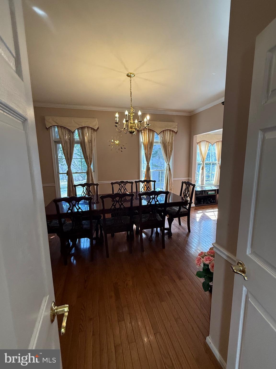 QUINCE ORCHARD KNOLLS - Residential