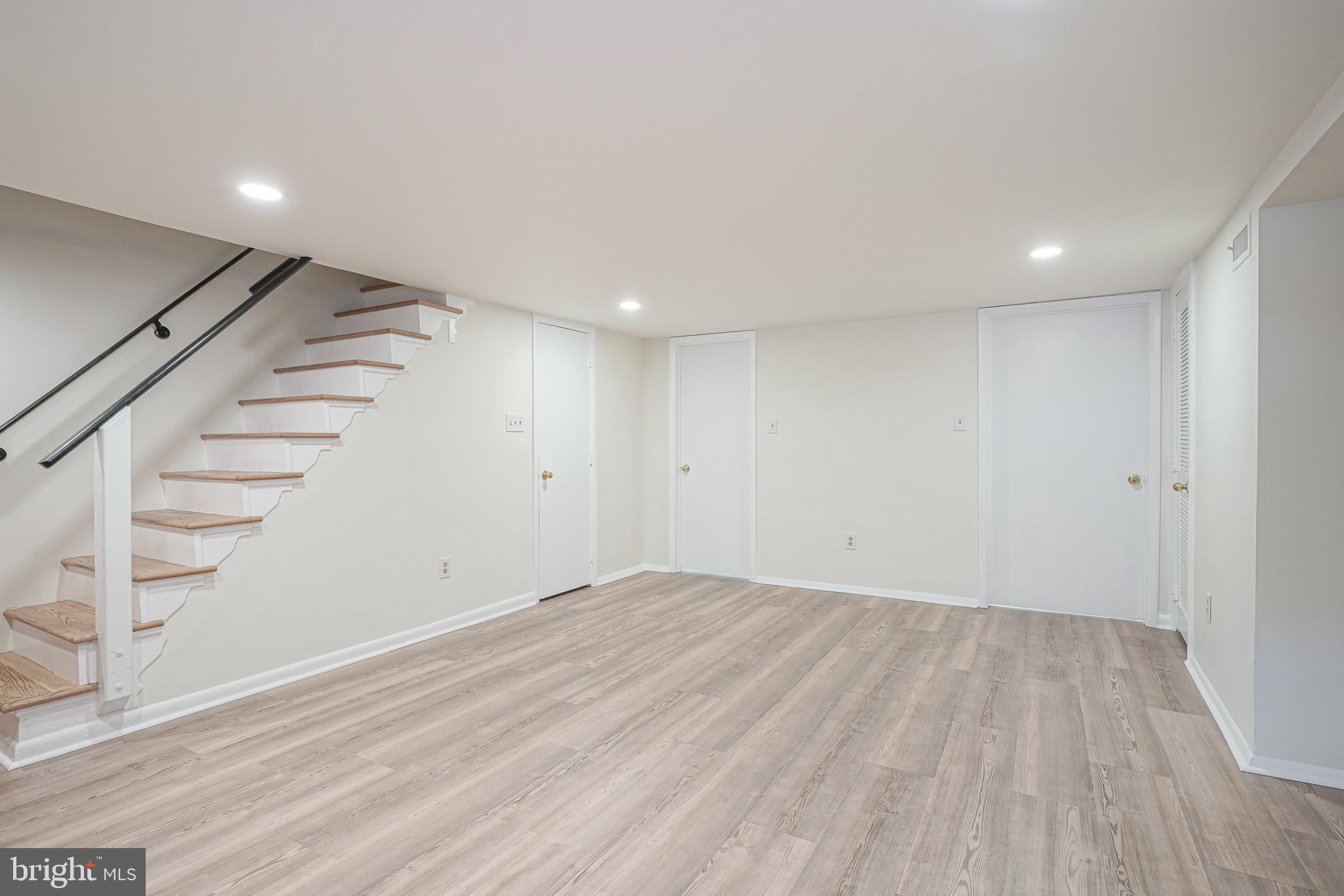 LOWER MOYAMENSING - Residential