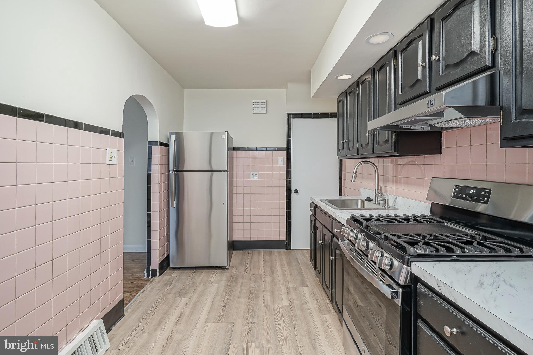 LOWER MOYAMENSING - Residential