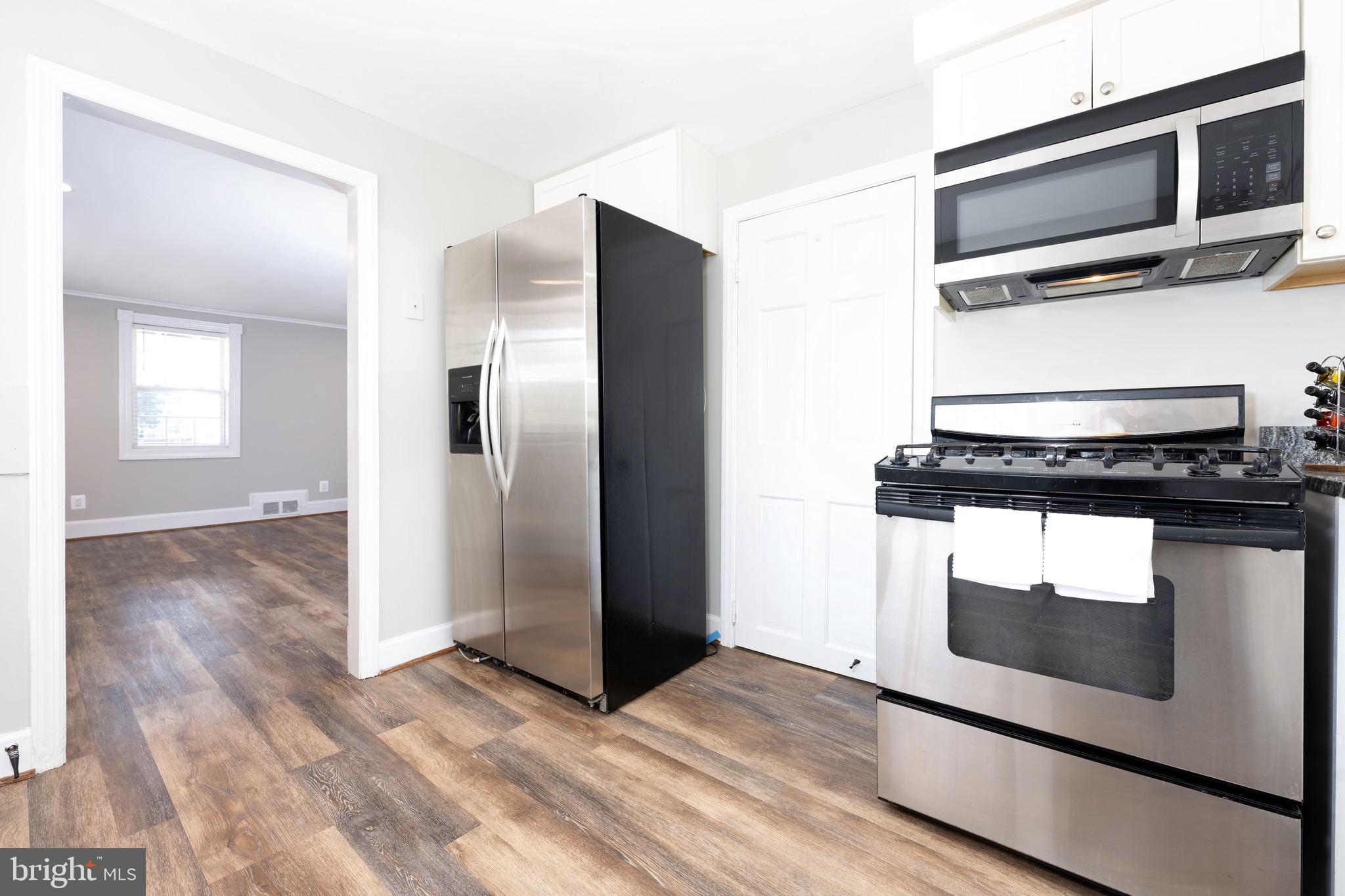 FLOWER HILL - Residential