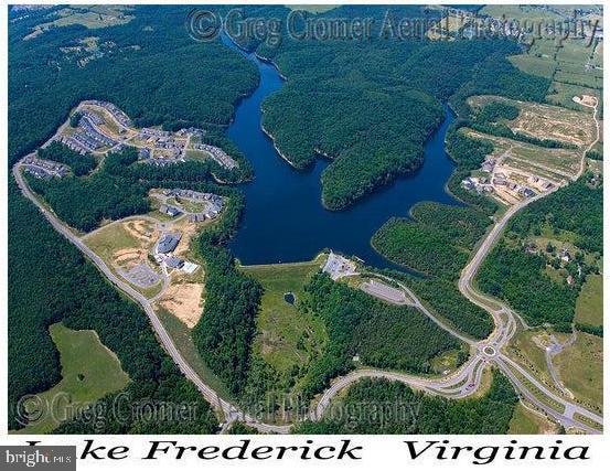 LAKE FREDERICK - Residential Lease