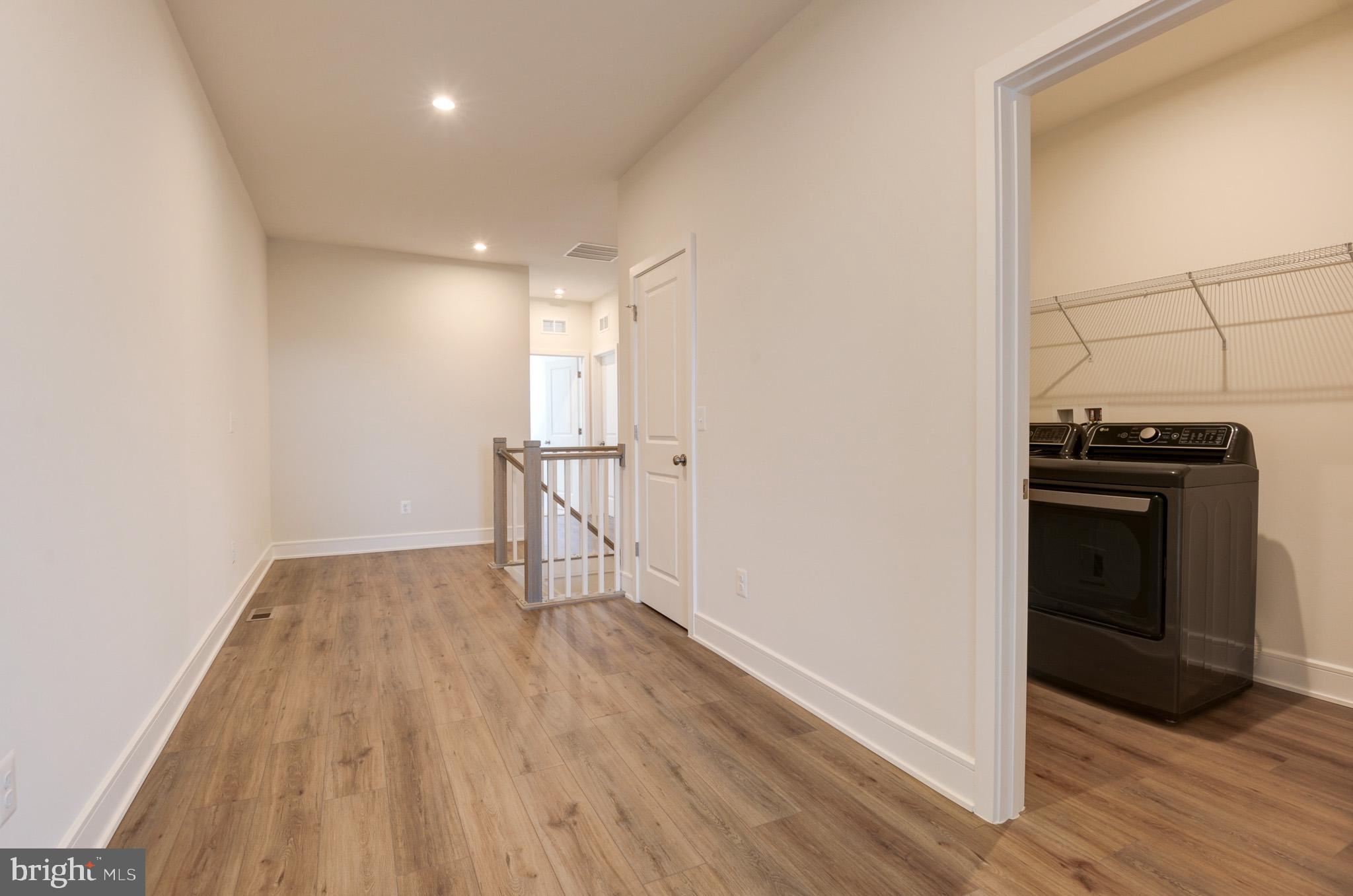 LAKE FREDERICK - Residential Lease