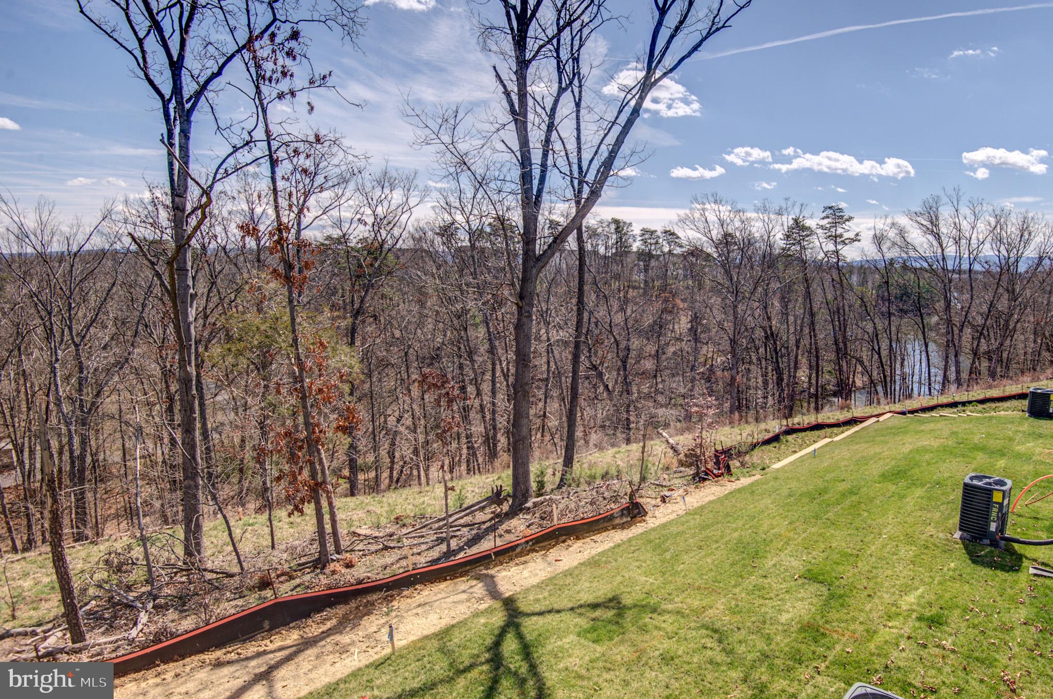 LAKE FREDERICK - Residential Lease