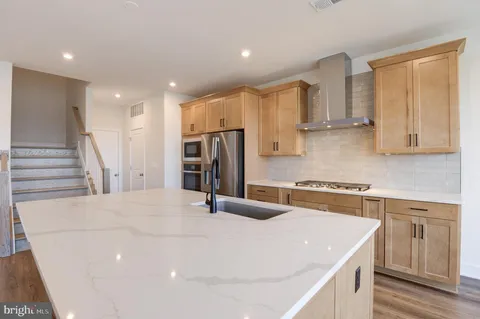 MLS: VAFV2026554