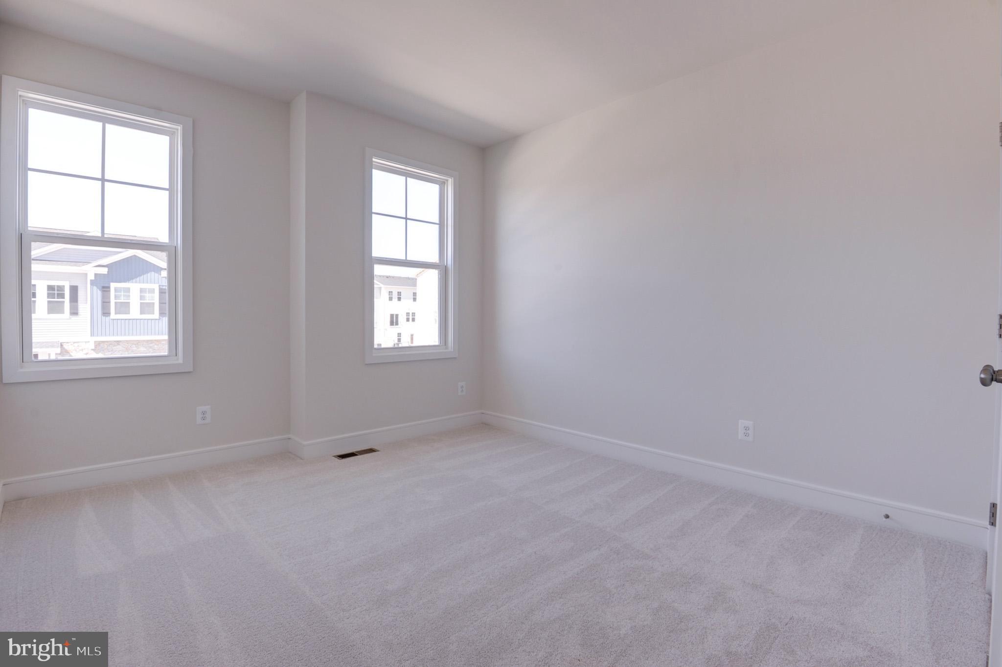 LAKE FREDERICK - Residential Lease