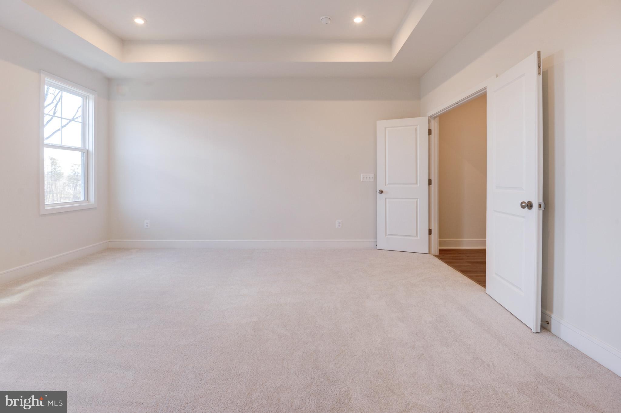 LAKE FREDERICK - Residential Lease